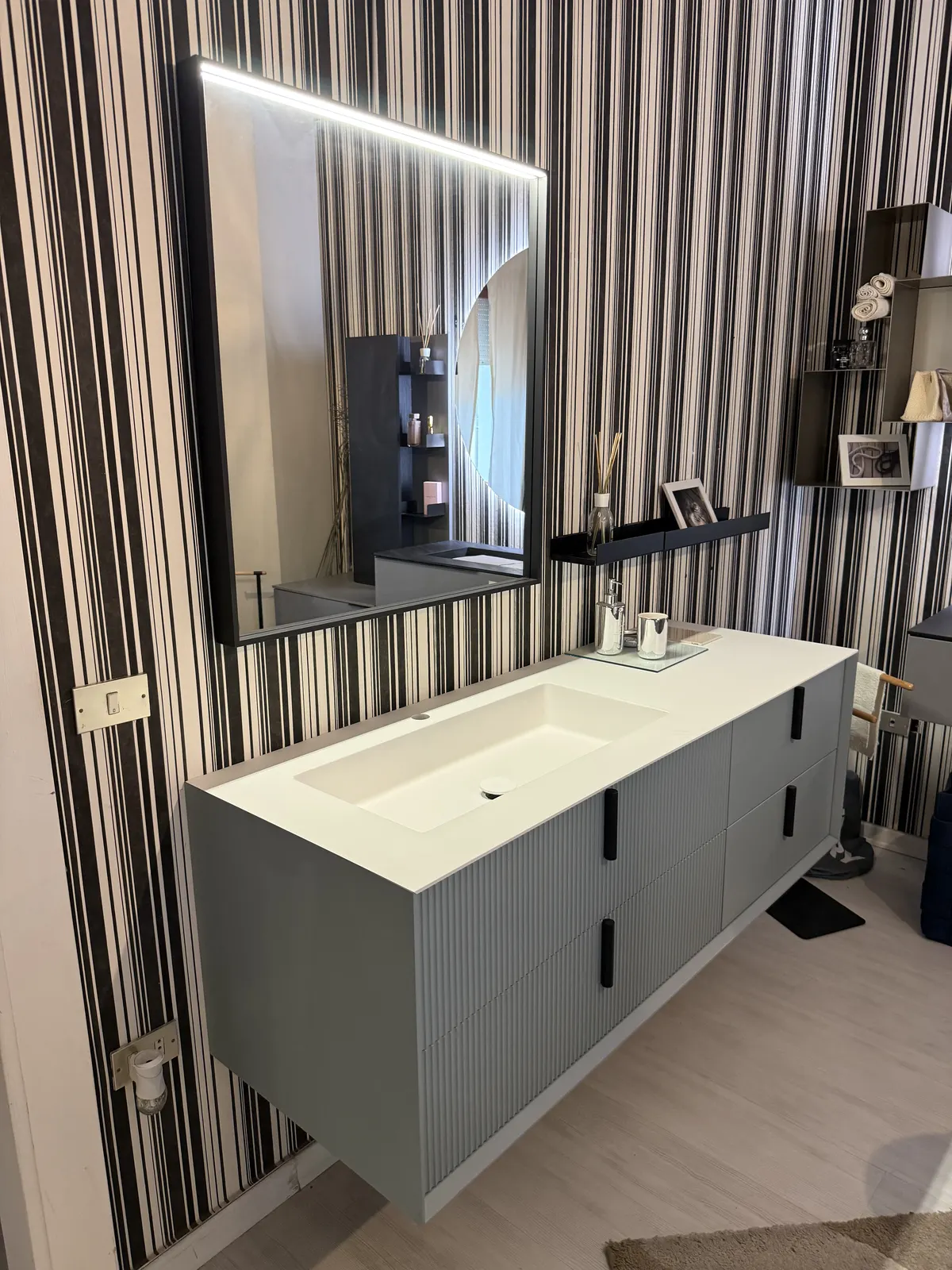 Mobile bagno sospeso verde salvia